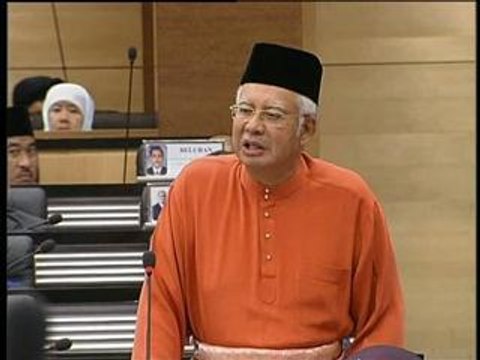 Bantuan khas kepada pekebun kecil getah dan kelapa sawit