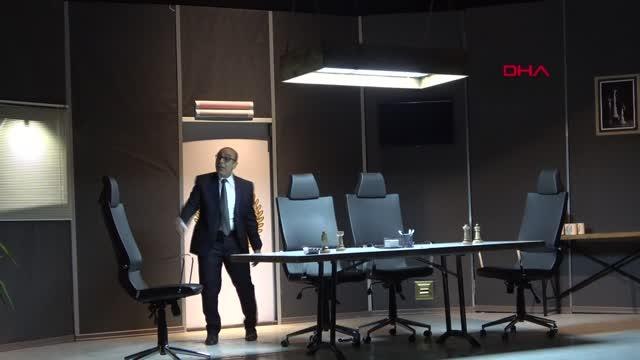 'BAY Z' ADLI TİYATRO OYUNU YOĞUN İLGİ GÖRDÜ