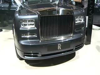 Rolls-Royce with strong sales, unveils new model in Paris