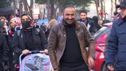 İSTANBUL'DA MASKE SATIŞLARI AZALDI; PROF. DR. AKKOYUNLU'DAN "MASKELERİ ÇIKARMAYIN" UYARISI...