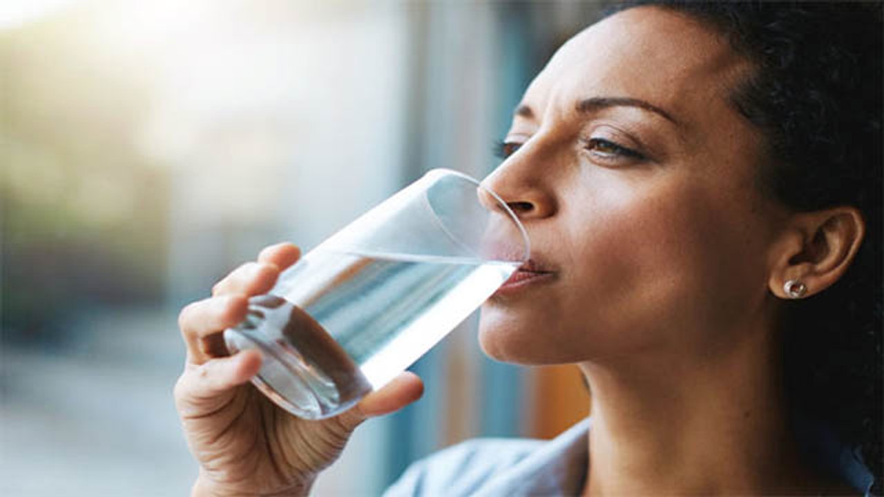 बार बार गला सूखने पर क्या करें? | Bar Bar Gala Sukhne par kya karein? | Boldsky