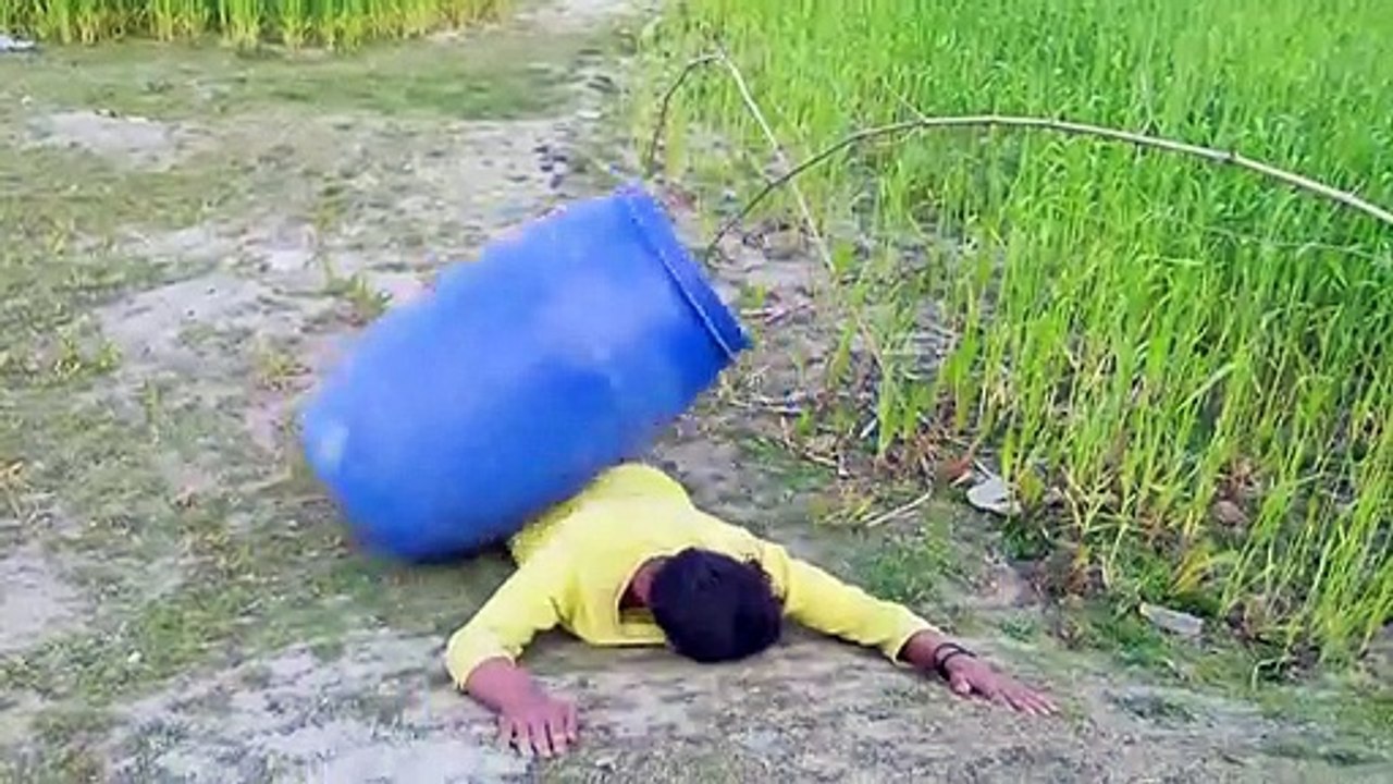 WWhatsapp funny Videos Very Injection Comedy Video Stupid Boys New Doctor Funny Video 2022