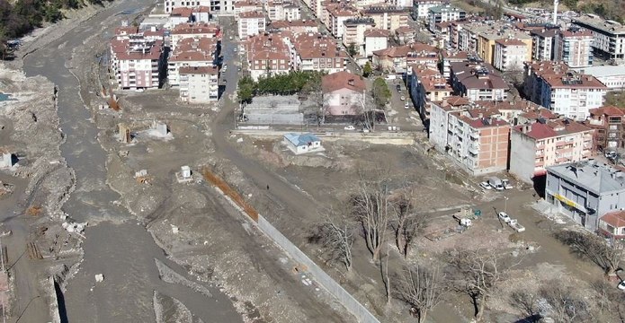 Sel felaketinde kaybolan 8 kişi 6 aydır aranıyor