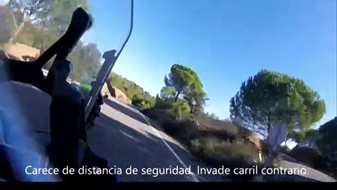 Investigado por dar cursos de conducción "segura" de motos en vías con tráfico
