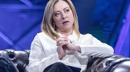 La Meloni avverte la Lega e Forza Italia: "Giocherò in att@cco"