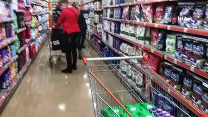 Bulgaristan vatandaşları Edirne'ye akın etti: Et, yağ, su, ekmek, her şeyimizi aldık