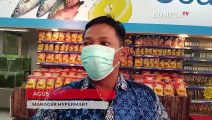 Viral! Emak-Emak Rebutan Minyak Goreng Hingga Saling Dorong di Baubau