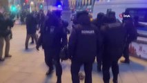 Rusya'da savaş karşıtı gösterilere polis müdahalesi: 