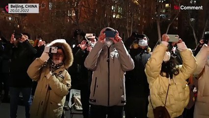 Video herunterladen: Fireworks accompany close of Beijing Winter Olympics