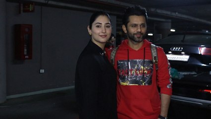 Rahul Vaidya और Disha एयरपोर्ट पर दिखे साथ, Afsana की शादी से लौटे | FilmiBeat
