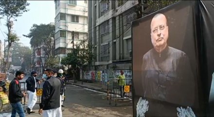 প্রয়াত সাধন পান্ডের নশ্বর দেহ এল মুম্বই থেকে কলকাতা বিমানবন্দরে | Oneindia Bengali