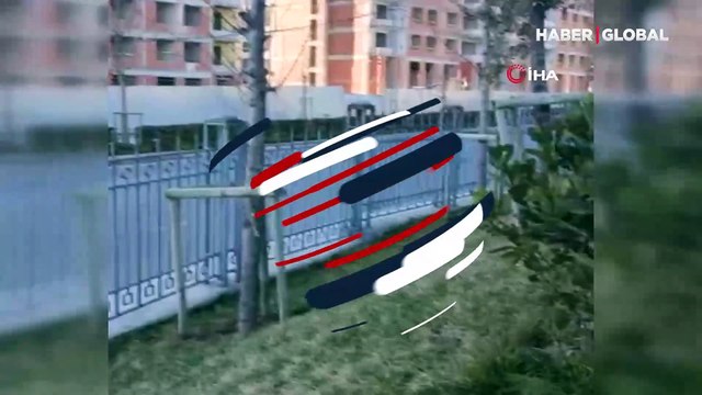 Küçükçekmece'de bir sürücü kavşakta defalarca drift yaptı, ardından ters şeritte tehlike saçtı