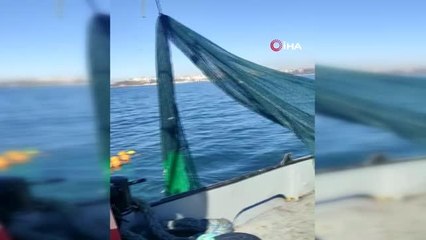 Denetimlerde yakalanmamak için denize zula yapmışlar