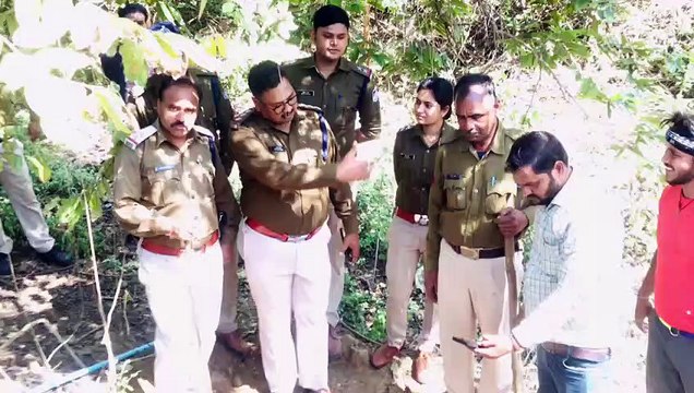 वीडियो में देखें : गुना जिले में जमीन ने कैसे उगला अवैध शराब का जखीरा
