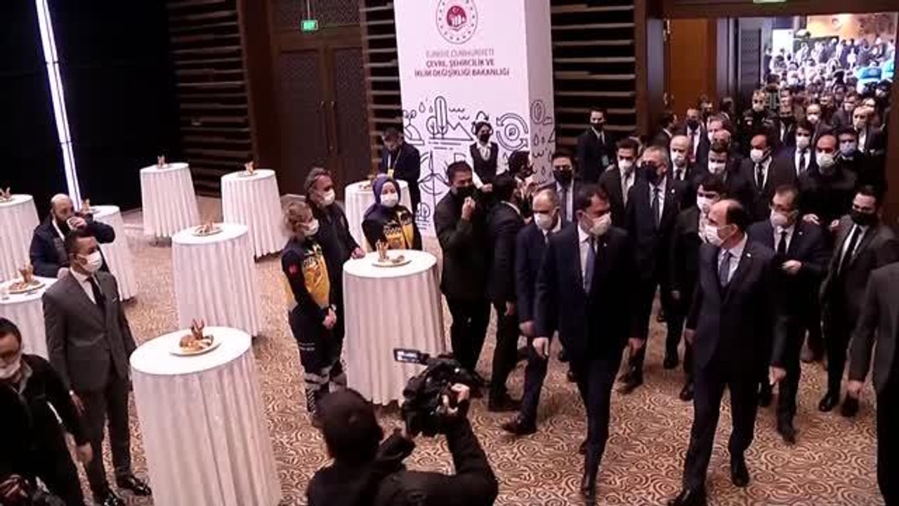 Bakan Kurum: "Daha yaşanabilir, daha yeşil, daha güzel bir Türkiye'yi hayal ediyoruz, dünyayı hayal ediyoruz"