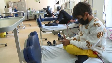 DİYALİZE GİREN ÇOCUKLARIN SIKILMAMASI İÇİN TABLETLİ ÇÖZÜM