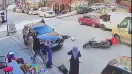 Çarpmamak için manevra yaptı, kendi düştü!