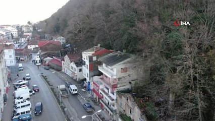 Sel felaketi heyelanı tetikledi: 13 iş yeri ve 13 konut tahliye edildi