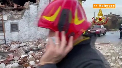 Crolla palazzina in provincia di Pistoia, illesi i residenti