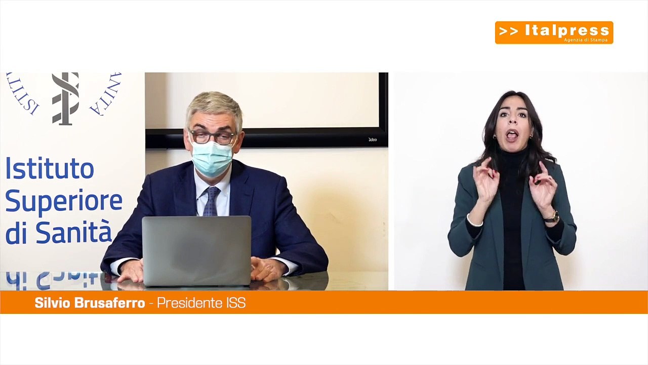 Covid, Brusaferro: "Necessario invertire la crescita dei ricoveri"