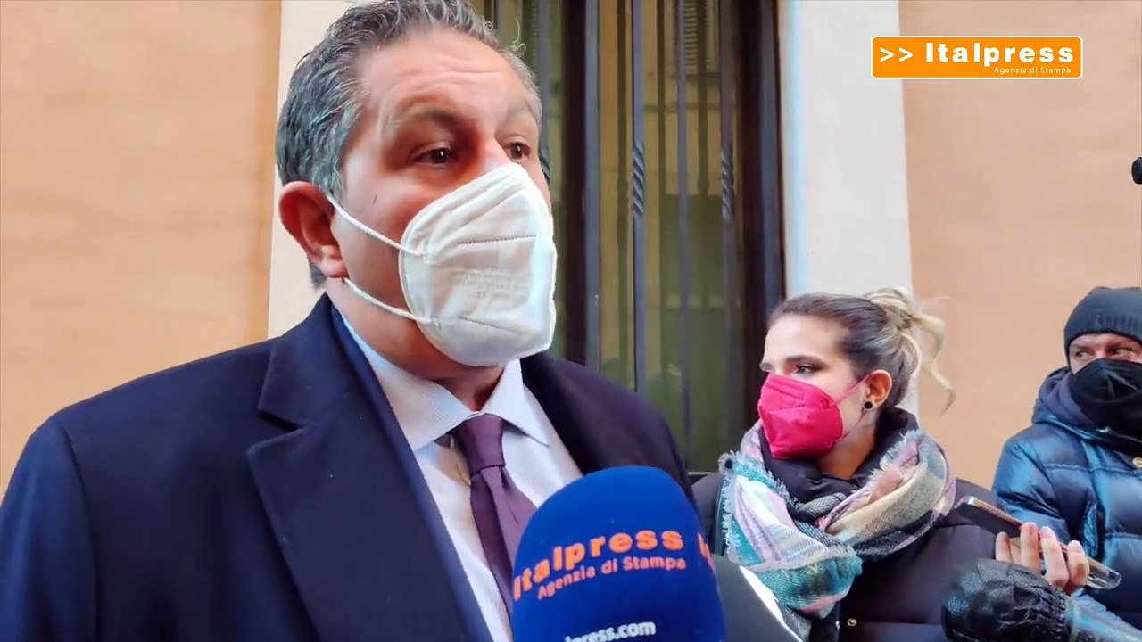 Toti "Lavoriamo per costruire un'area di centro"