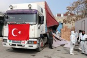 Türkiye'den gönderilen yardım paketleri, Afganistan'a teslim edildi