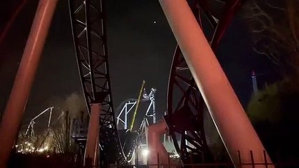 Belçika'da lunaparktaki hız trenine binenler saatlerce mahsur kaldı