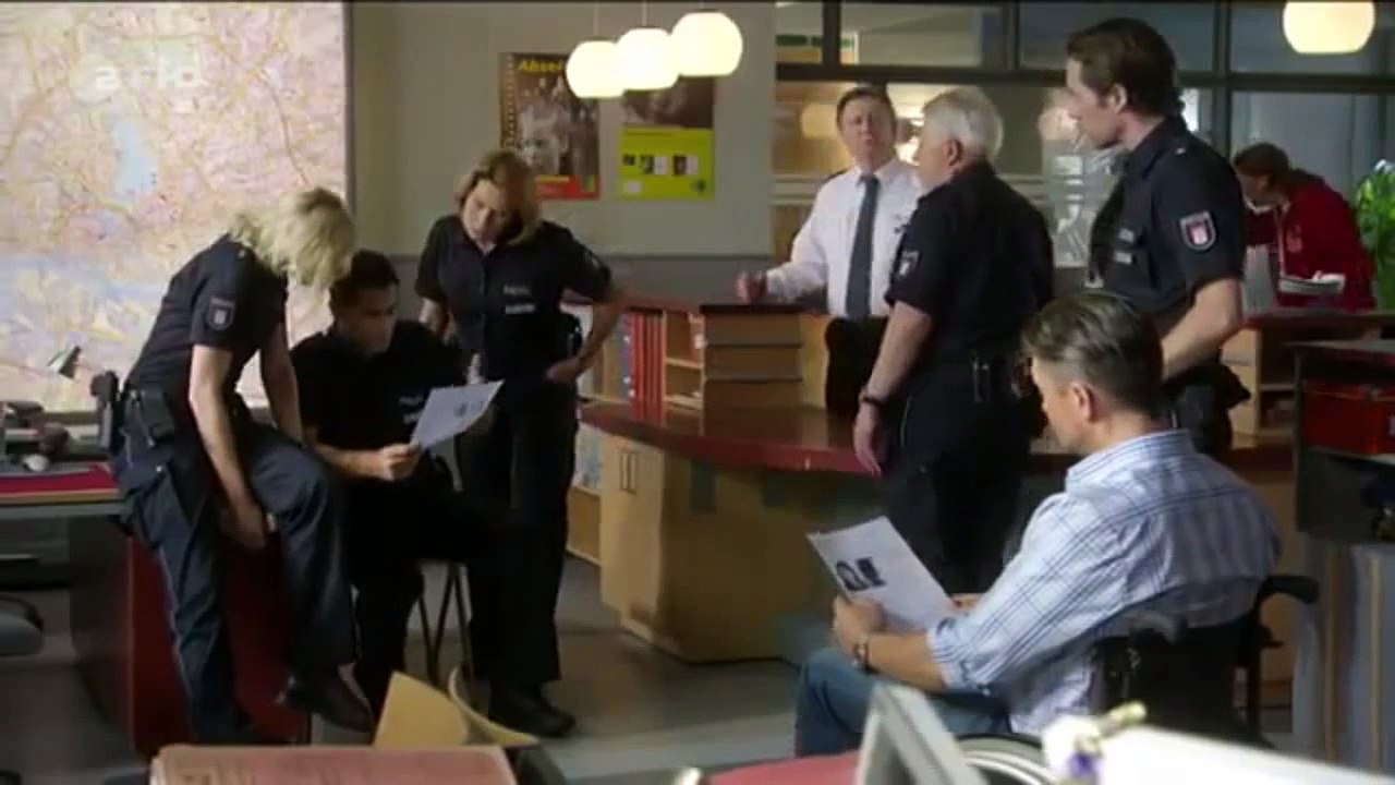 Notruf Hafenkante (218) Staffel 10 Folge 1 - Mattes unter Verdacht