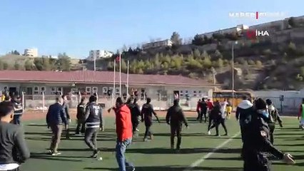 Adıyaman'da yeşil saha karıştı! Tekme ve yumruklar havada uçuştu