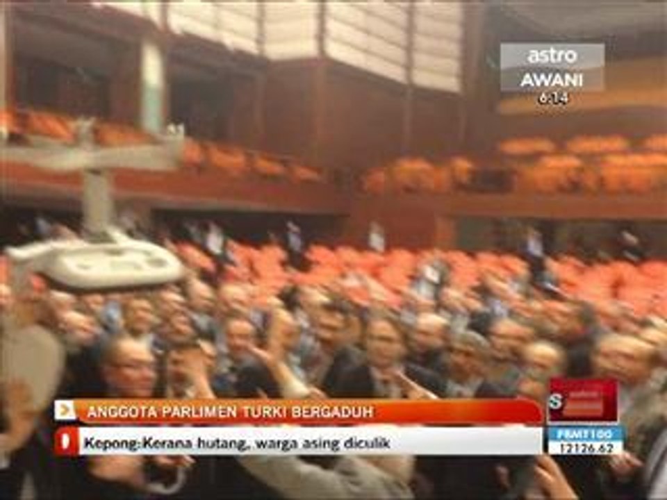 Anggota parlimen Turki bergaduh