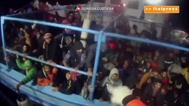 Sbarcati 280 migranti a Lampedusa, sette i morti