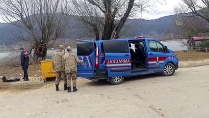 Gölde kadın cesedi bulundu