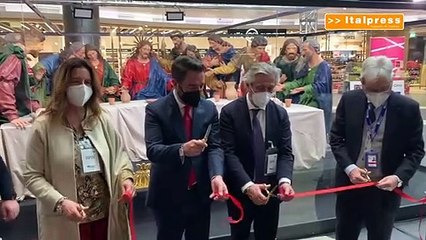 "L'ultima cena" di Caltanissetta esposta all'aeroporto di Fiumicino