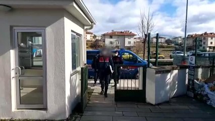KASTAMONU - Kendisini jandarma olarak tanıtarak dolandırıcılık yapan şüpheli, ayak izinden yakalandı
