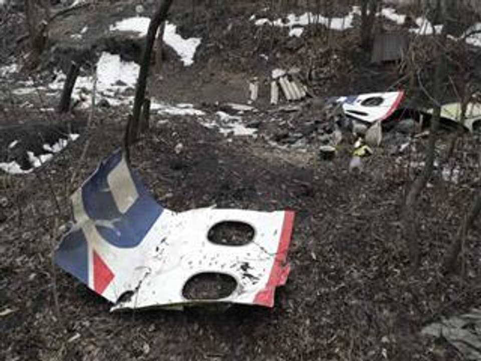 Search for MH17 remains hampered by fighting in Debaltseve