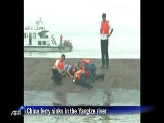 Ship with over 450 on board sinks in Yangtze river