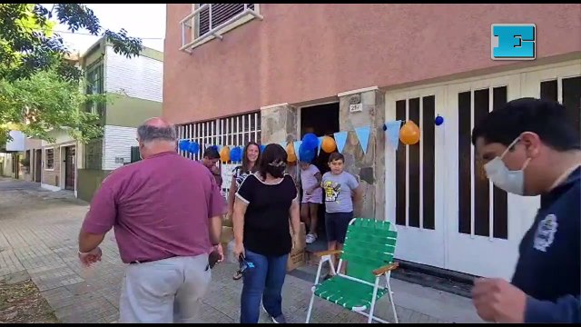 Ayudan hasta los más chicos: dos niños en La Plata reúnen donaciones para Corrientes