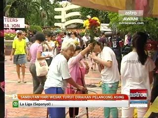 Sambutan Hari Wesak turut diraikan pelancong asing