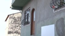 Üsküdar'da ilginç bina: Kapısı var, çıkışı yok