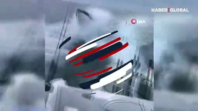 Meksika’da bir katil balina tekneyi böyle kovaladı