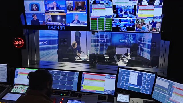 Ukraine : comment Macron espère-t-il rebondir à six semaines de la présidentielle ?