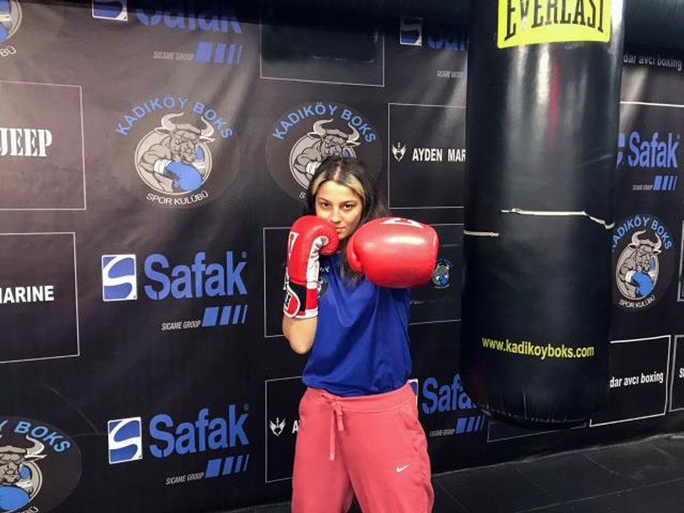 SPOR Seren Ay Çetin, WBC kemerini kazanarak Türk boks tarihine geçmek istiyor