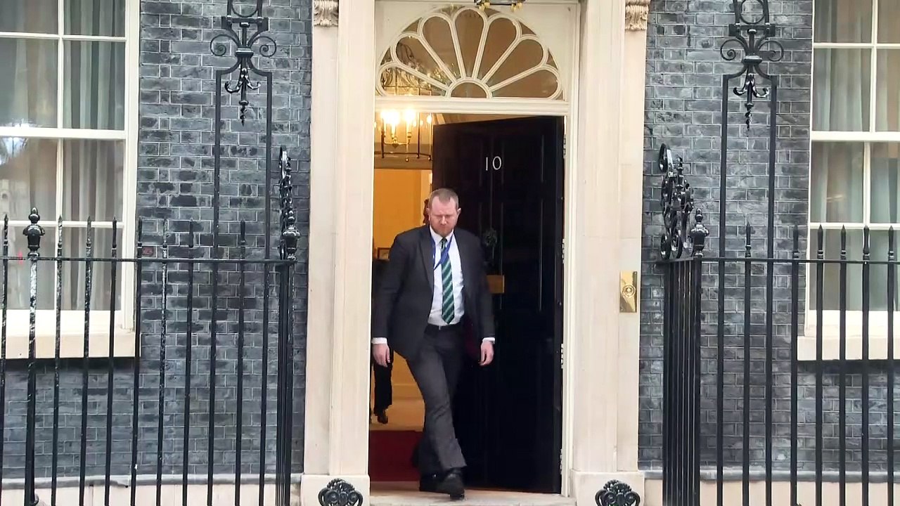 Foreign Sec leaves Downing Street after COBRA crisis talks