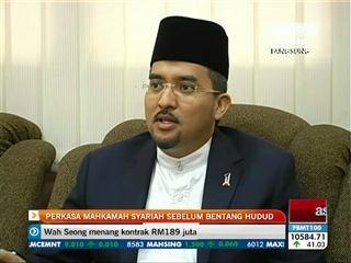 Perkasa mahkamah syariah sebelum bentang RUU hudud