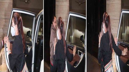 Bollywood Actress Malaika Arora घर के बाहर  हुईं Spot, Media को देख जोर से भागीं | FilmiBeat