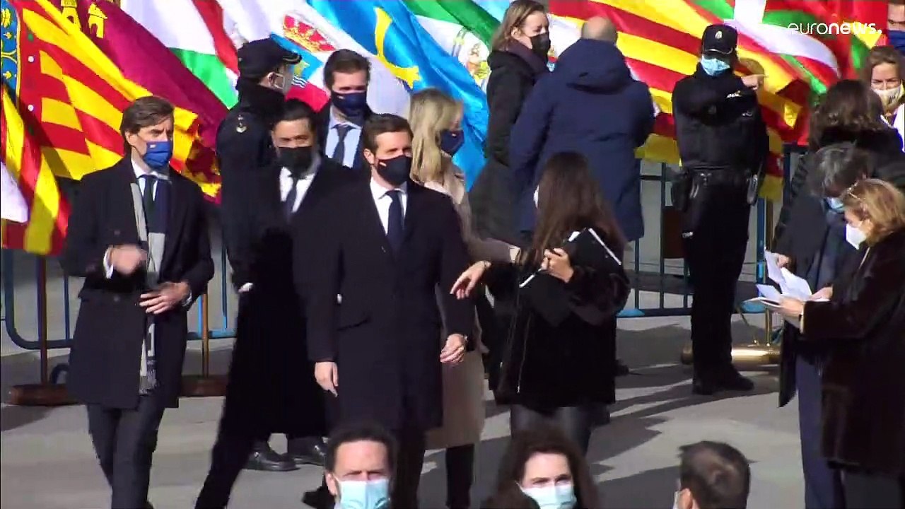 Pablo Casado busca apoyos en medio de la peor crisis del conservador Partido Popular español