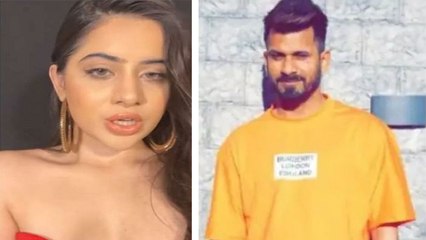 Urfi Javed ने Casting Director Obed Afridi पर लगाए गंभीर आरोप | Filmibeat