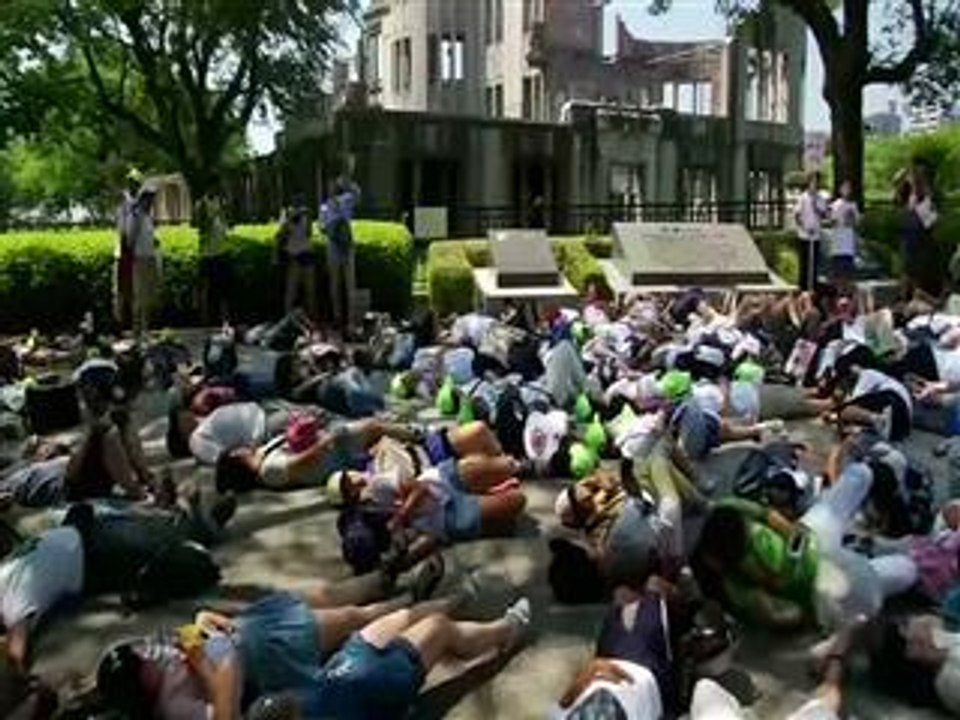 Children remember Hiroshima A-bomb victims