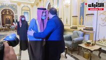 الأمير يبحث مع الرئيس المصري التعاون المثمر والقضايا الإقليمية والدولية