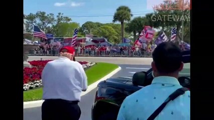Large Crowd Cheers on Trump for Presidents' Day